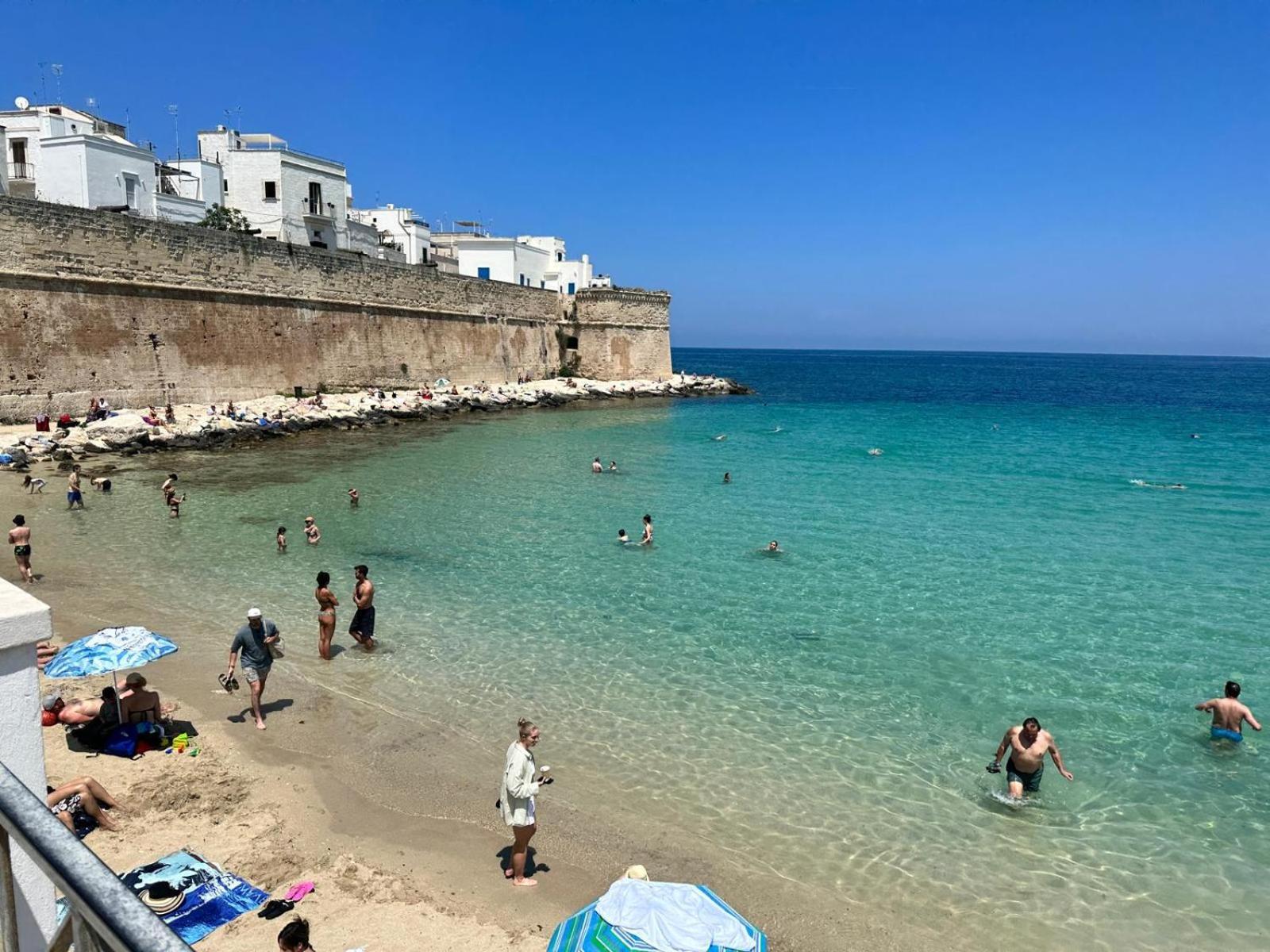 Casa Melo Lägenhet Monopoli Exteriör bild